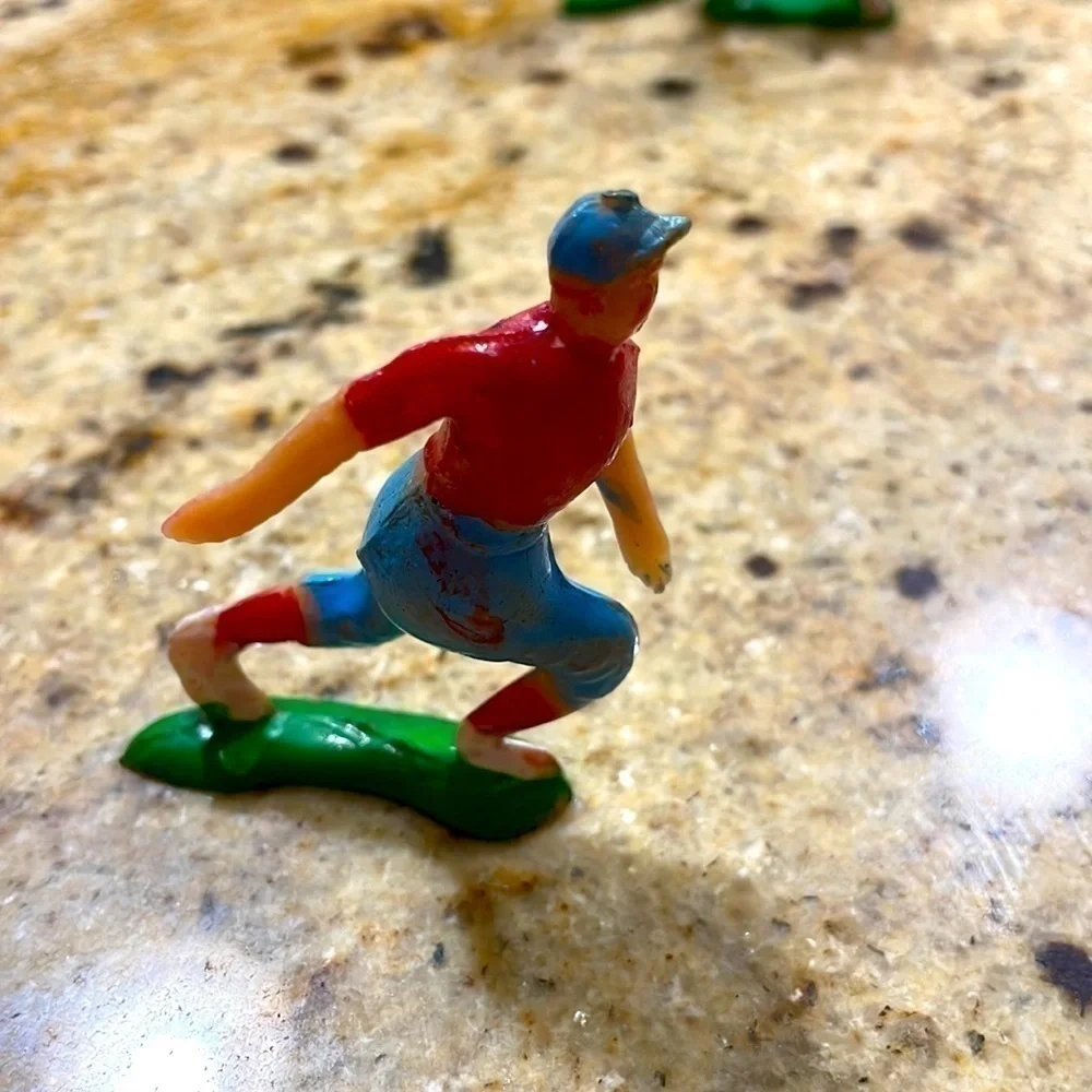 Vintage Baseball Player cake toppers Hong Kong
